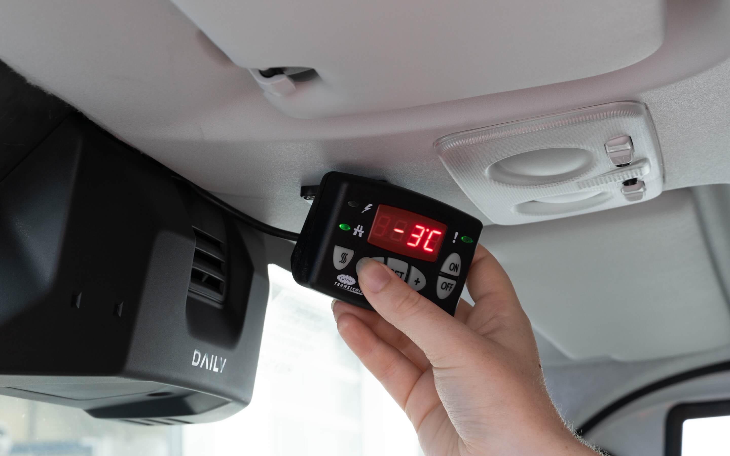 Regolazione dell’unità frigorifera tramite il controller di temperatura